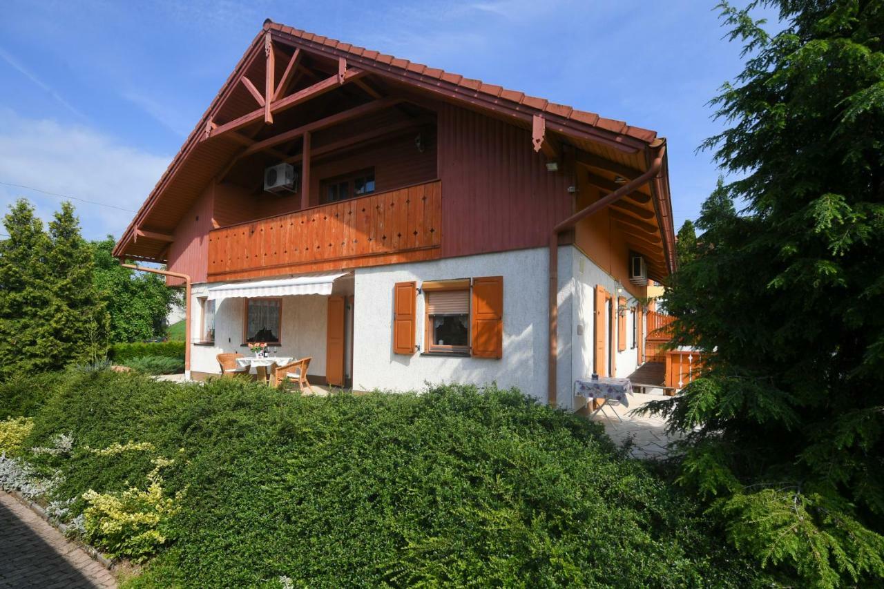 Apartmán Haus Lucia Eger Exteriér fotografie